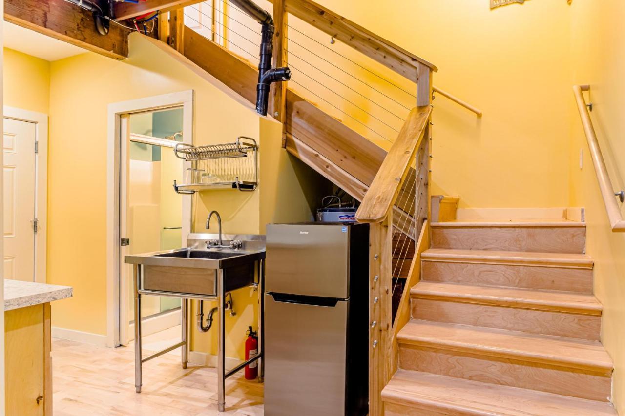 Portland Urban Lodge, Quiet, Walkable, Near Экстерьер фото